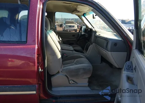 2004 Chevrolet Tahoe Ls z USA, uszkodzony, nr VIN 1GNEC13V74R239614